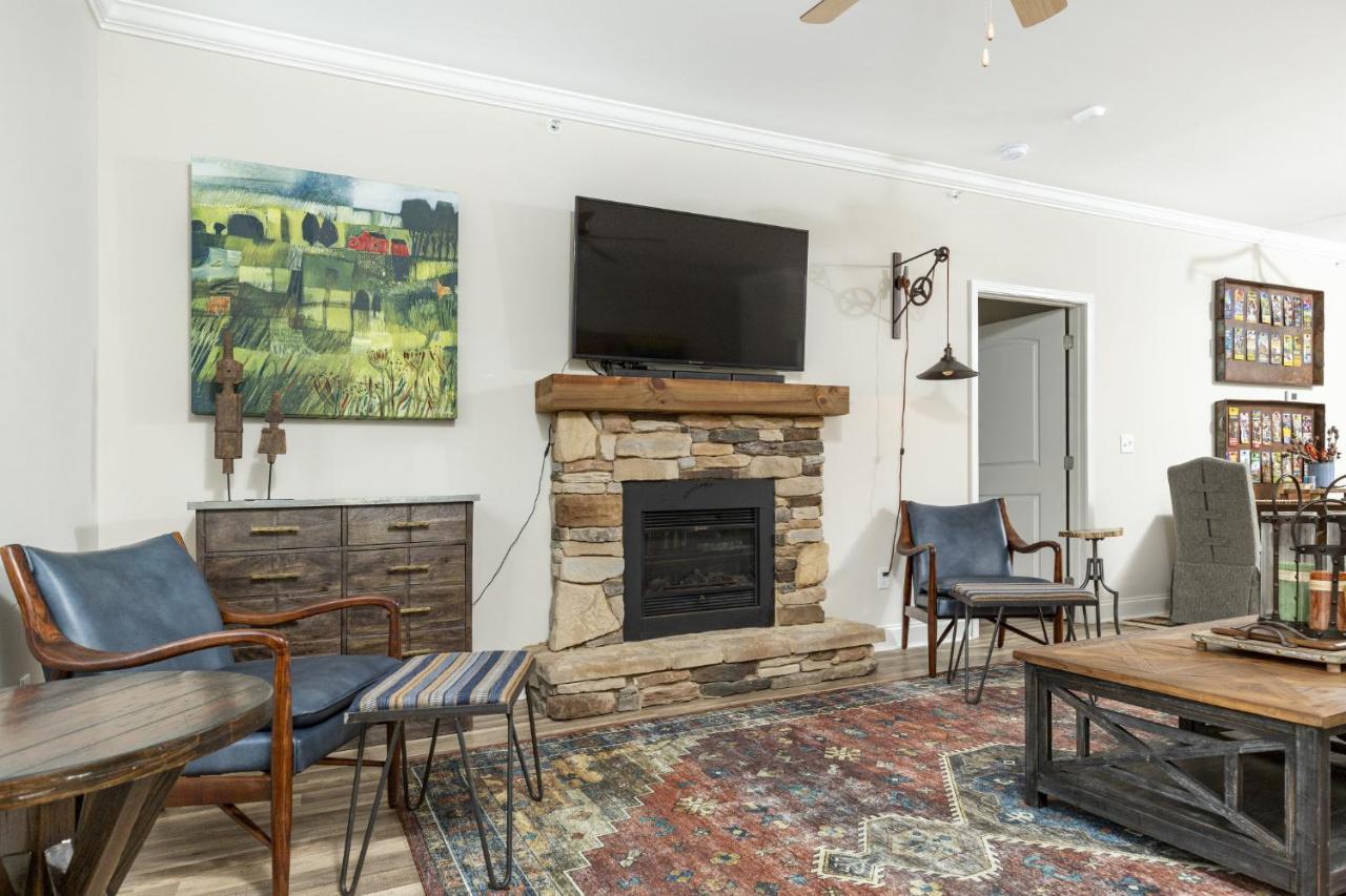 Modern Cades Cove Condo W Community Pool Townsend Esterno foto
