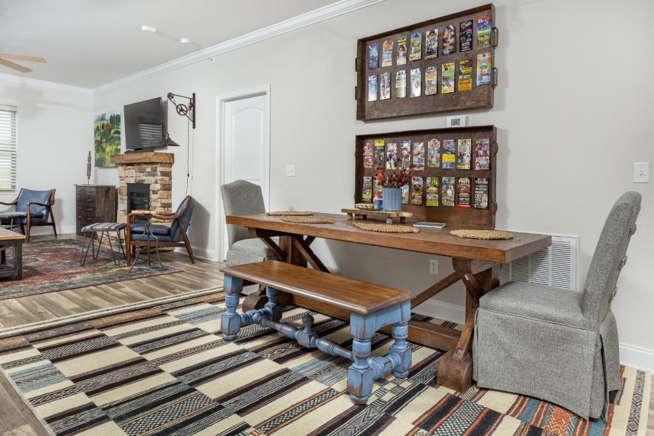 Modern Cades Cove Condo W Community Pool Townsend Esterno foto