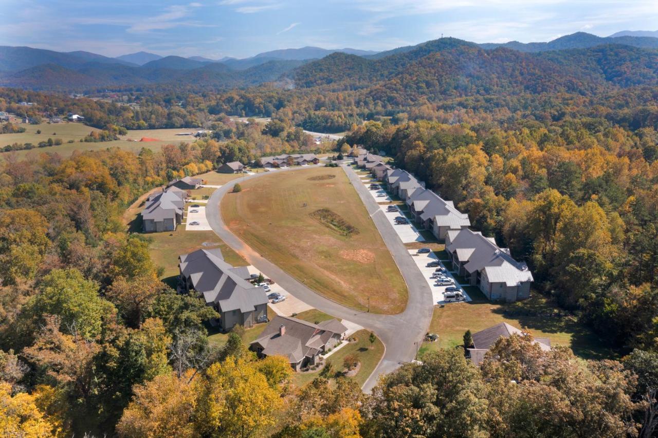 Modern Cades Cove Condo W Community Pool Townsend Esterno foto